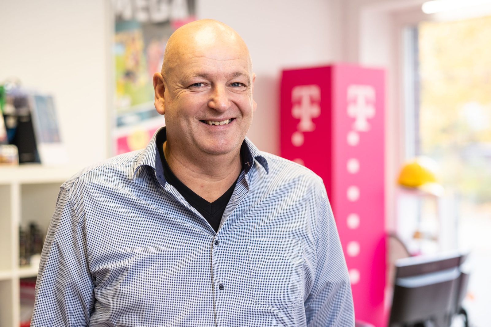 Mitarbeiter von Telepunkt Anders im Shop